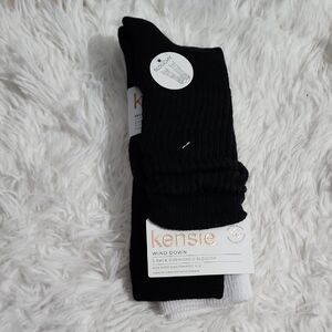 Kensie Wind Down 2 Pack Cushioned Slouchy Brand New